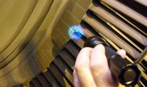 VISION 365 UV LED Blacklight Torch - Small Compact and lightweight ideal for quick or hard to reach inspections. Approx. 6000�w/cm?@ 400mm